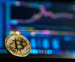 bitcoin's influence on currency market sentiment